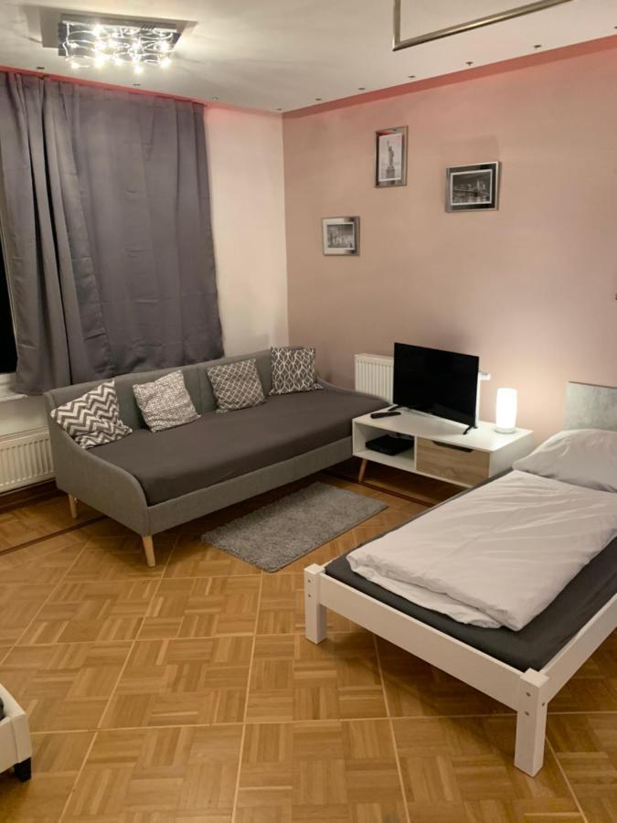 Aschaffapartment 4 Schlafzimmer Bis 10 Personen Bei Aschaffenburg Mainaschaff Εξωτερικό φωτογραφία