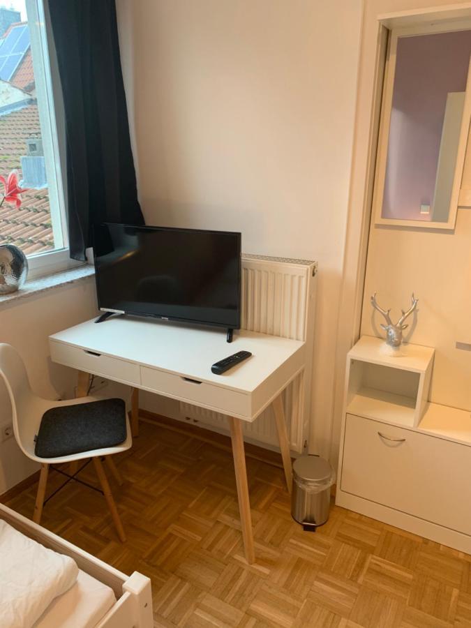 Aschaffapartment 4 Schlafzimmer Bis 10 Personen Bei Aschaffenburg Mainaschaff Εξωτερικό φωτογραφία