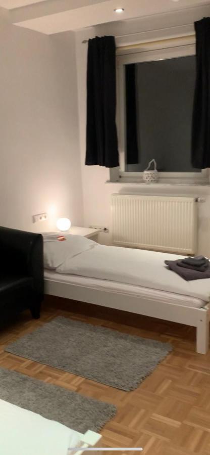 Aschaffapartment 4 Schlafzimmer Bis 10 Personen Bei Aschaffenburg Mainaschaff Εξωτερικό φωτογραφία